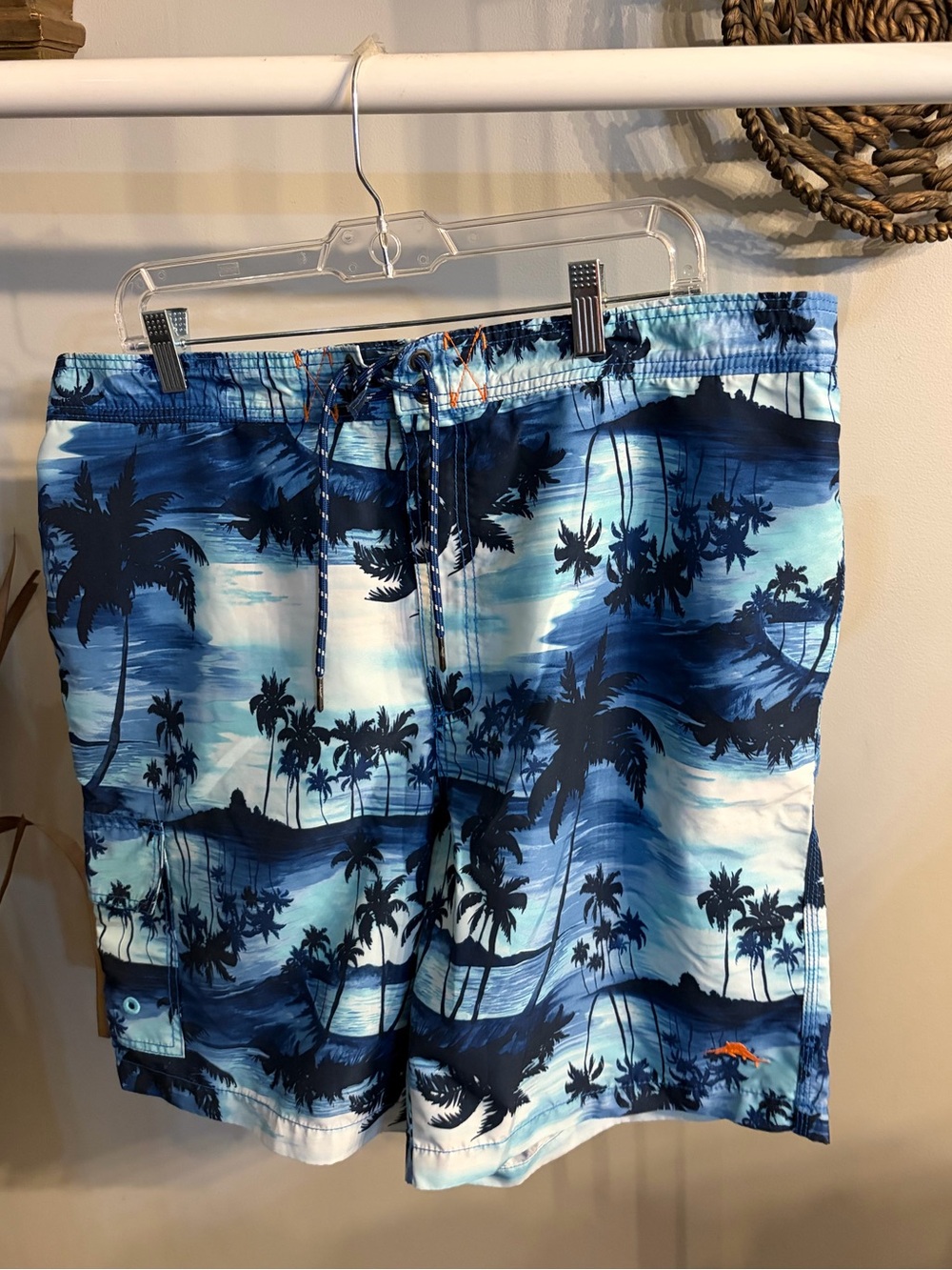 Tommy Bahama Blue Palm-Print Swim Shorts size large